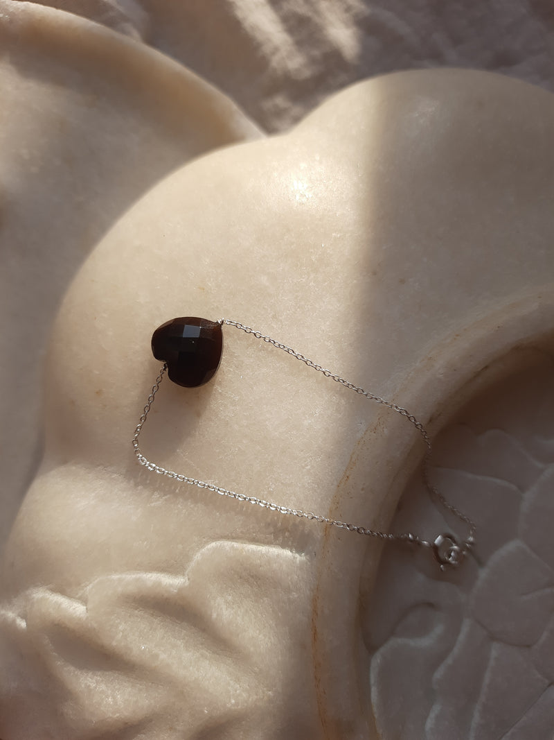 láva - Black Onyx Heart Bracelet