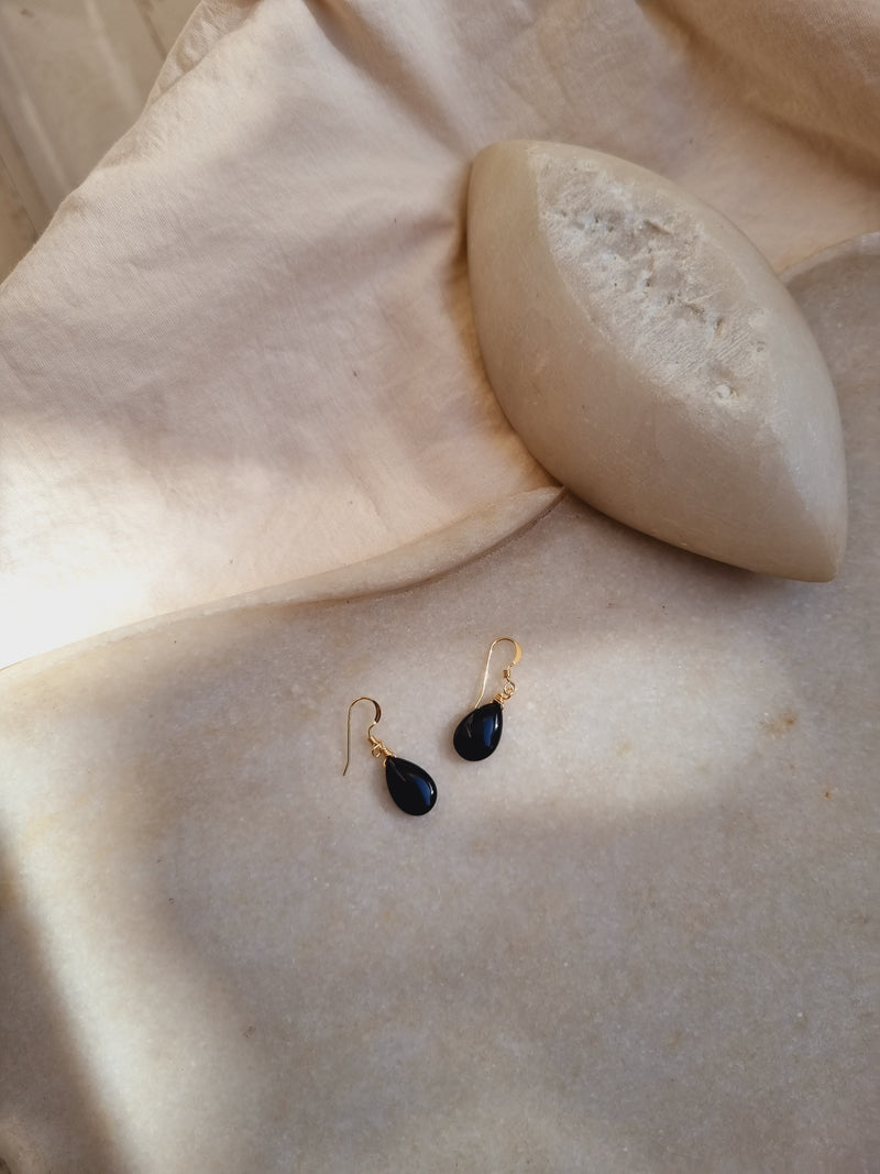 idám - Black Onyx Almond Drop Earrings