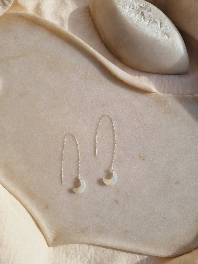 atháya - White Moonstone Luna Earrings