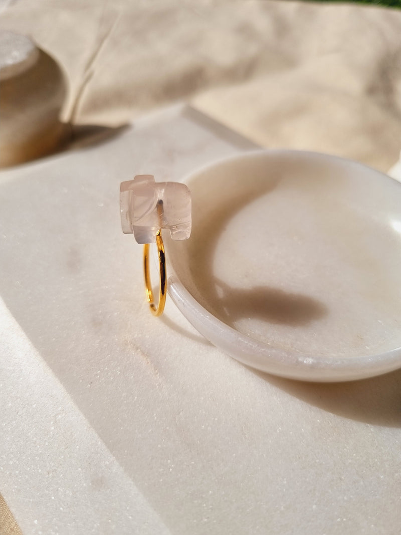 háati - Rose Quartz Elephant Ring