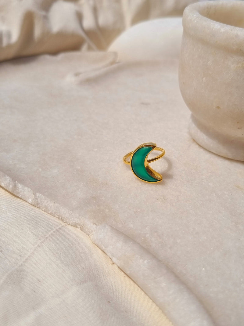 chándra - Green Onyx Luna Ring