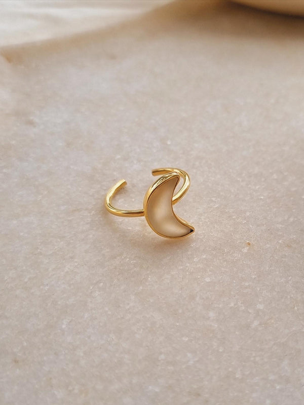 chandra - White Moonstone Luna Ring